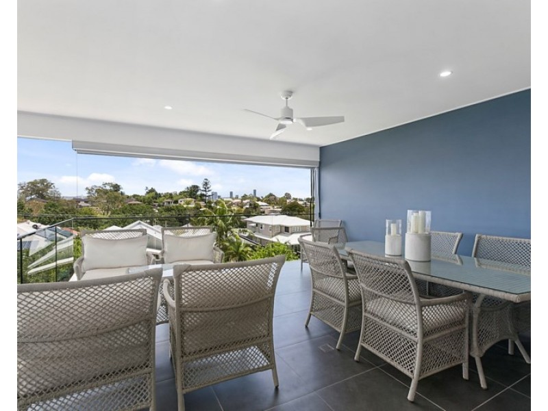 60 Joseph Street, Camp Hill QLD 4152