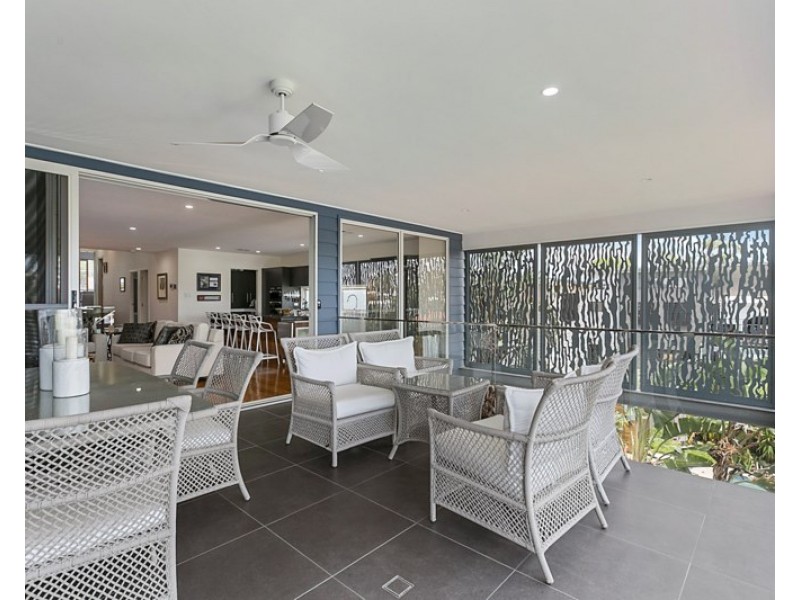 60 Joseph Street, Camp Hill QLD 4152