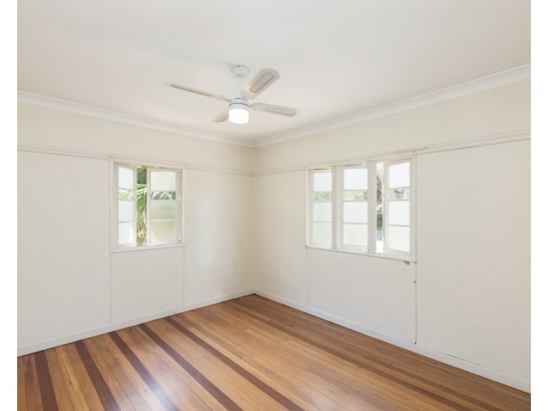 248 Bennetts Road, Norman Park QLD 4170