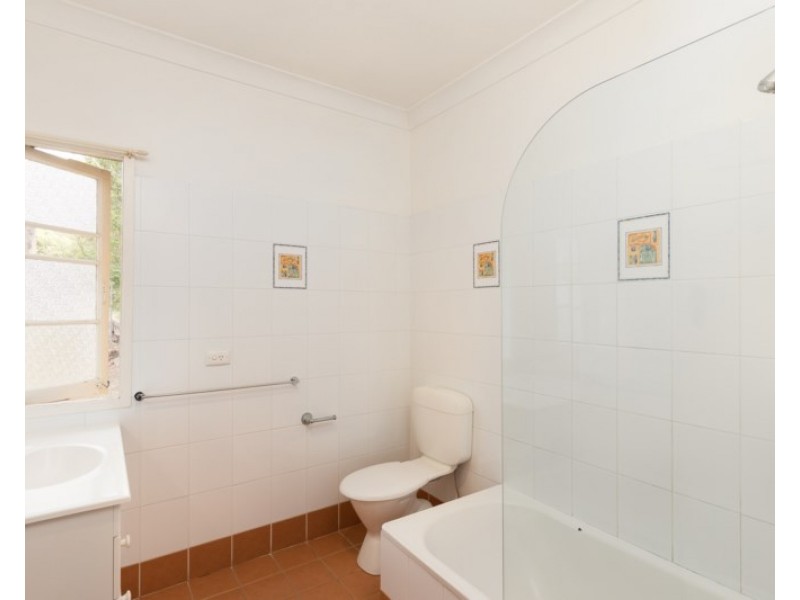 248 Bennetts Road, Norman Park QLD 4170