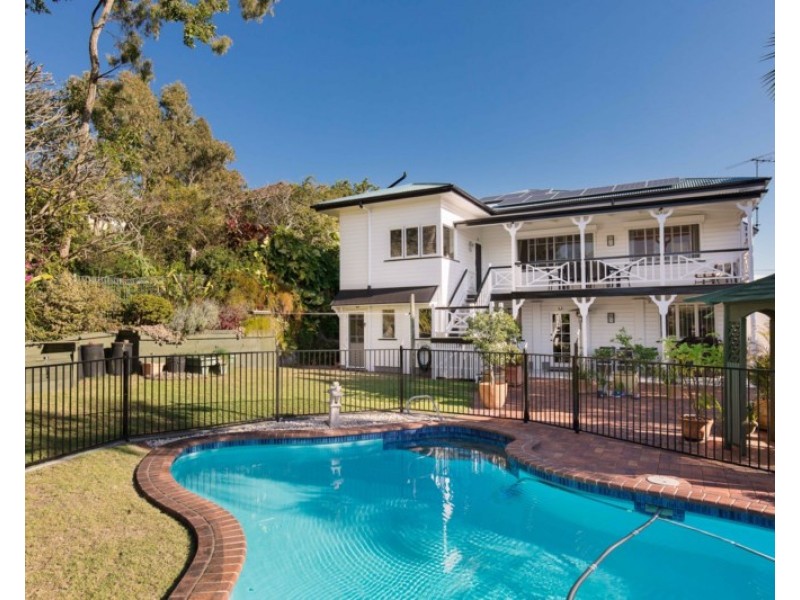 8 Spica Street, Coorparoo QLD 4151