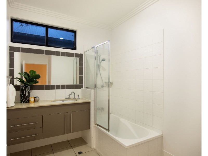 62 Banya Street, Bulimba QLD 4171