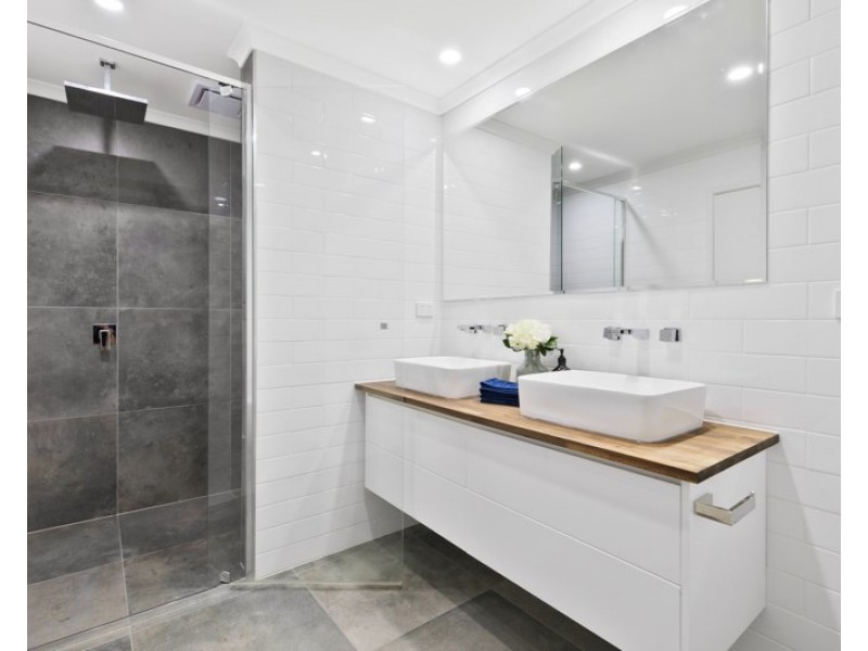 16 Ballandean Street, Murarrie QLD 4172