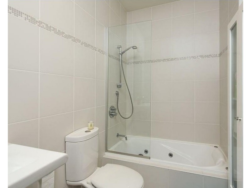 4/19 Lytton Road, Bulimba QLD 4171