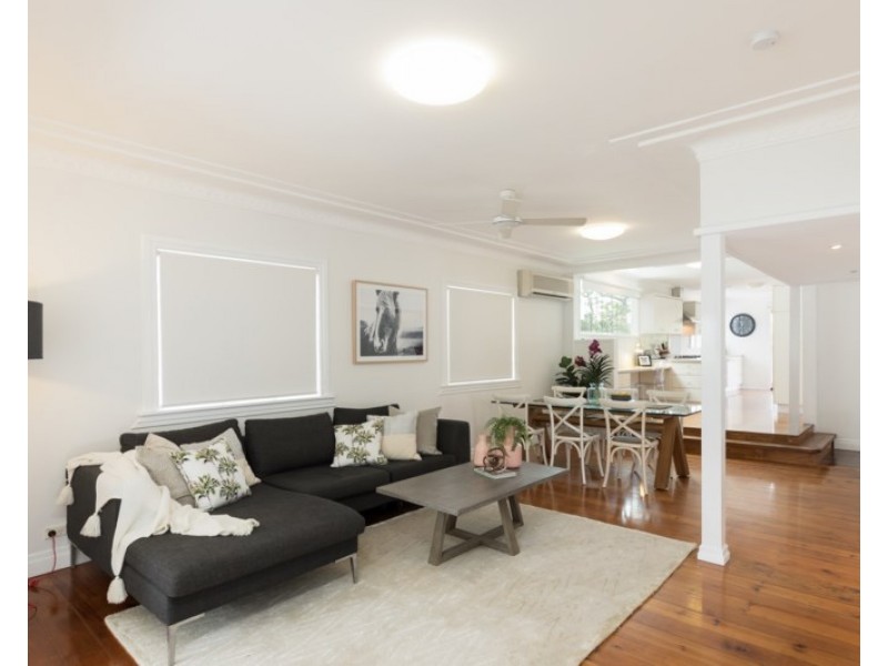 16 Harris Street, Hawthorne QLD 4171