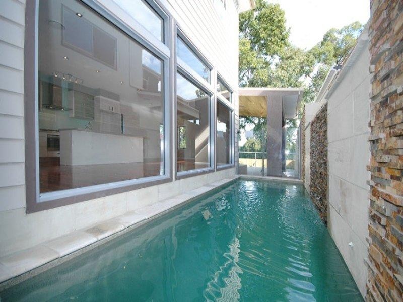 105 Strong Avenue, Graceville QLD 4075