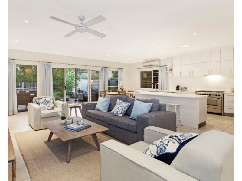 10 Lindsay Street, Hawthorne QLD 4171