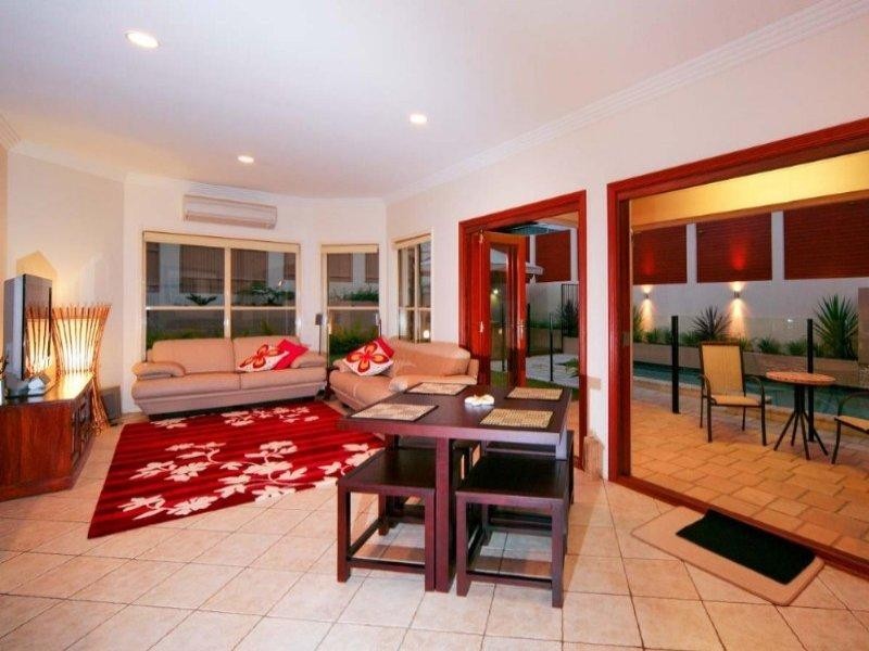 24 Sunset Place, Carindale QLD 4152