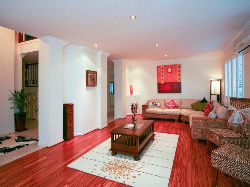 24 Sunset Place, Carindale QLD 4152