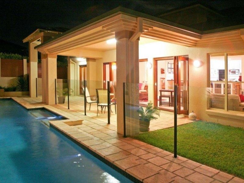 24 Sunset Place, Carindale QLD 4152