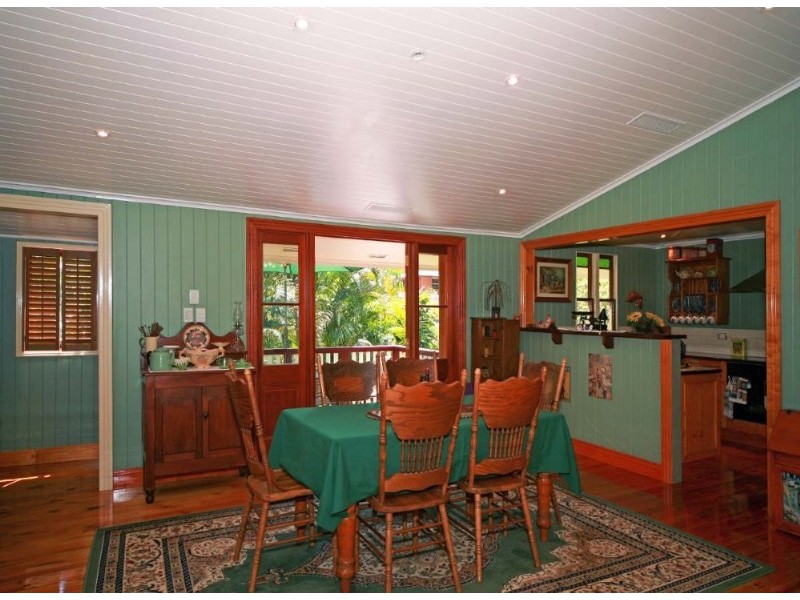 12 Victoria Street, Balmoral QLD 4171