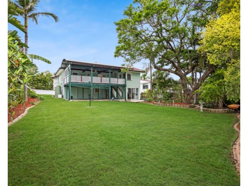 52 The Promenade, Camp Hill QLD 4152