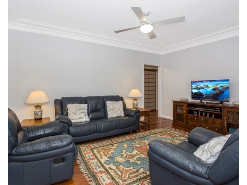 52 The Promenade, Camp Hill QLD 4152