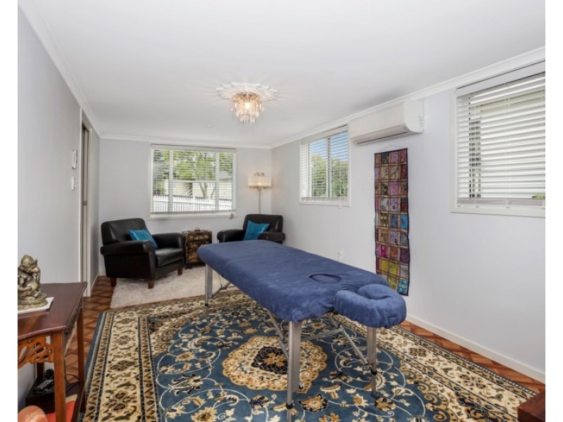 52 The Promenade, Camp Hill QLD 4152