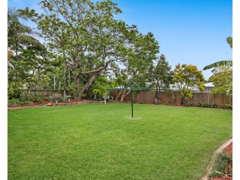 52 The Promenade, Camp Hill QLD 4152