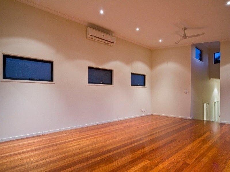 112 Kingsbury Street, Norman Park QLD 4170