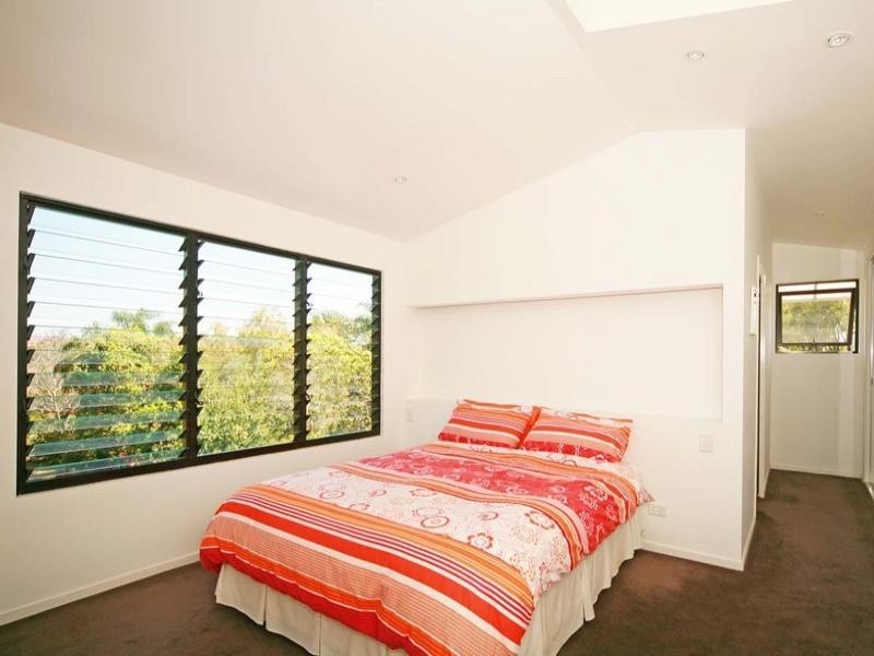 35 Bodalla Street, Norman Park QLD 4170