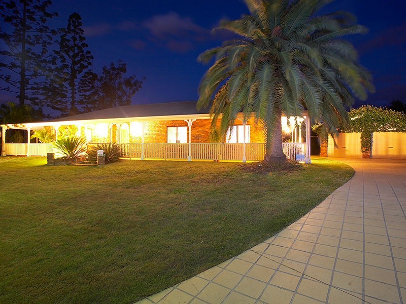 24 Mccormack Place, Wakerley QLD 4154