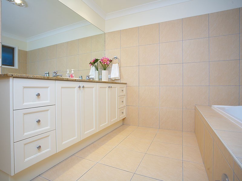24 Mccormack Place, Wakerley QLD 4154