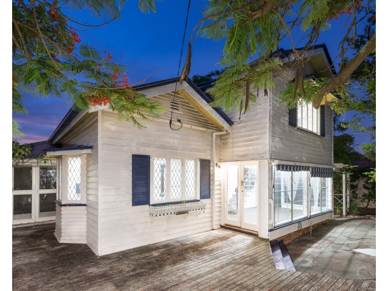 26 Wentworth Parade, Balmoral QLD 4171