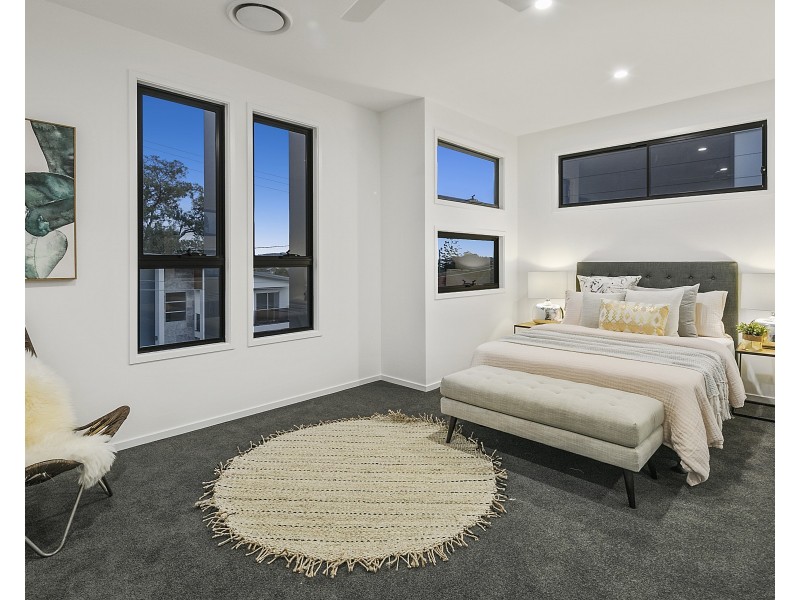 8 Ashmole Street, Camp Hill QLD 4152