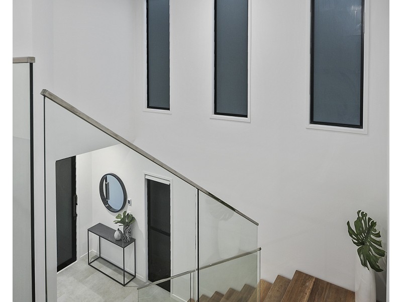 8 Ashmole Street, Camp Hill QLD 4152