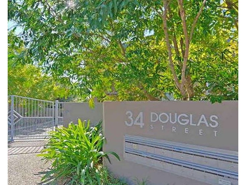 4/34 Douglas Street, Greenslopes QLD 4120