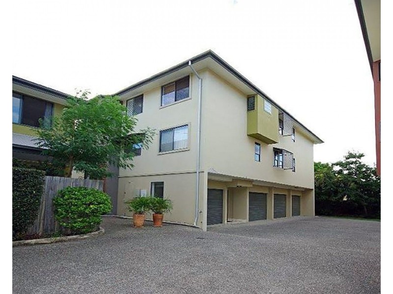 4/34 Douglas Street, Greenslopes QLD 4120