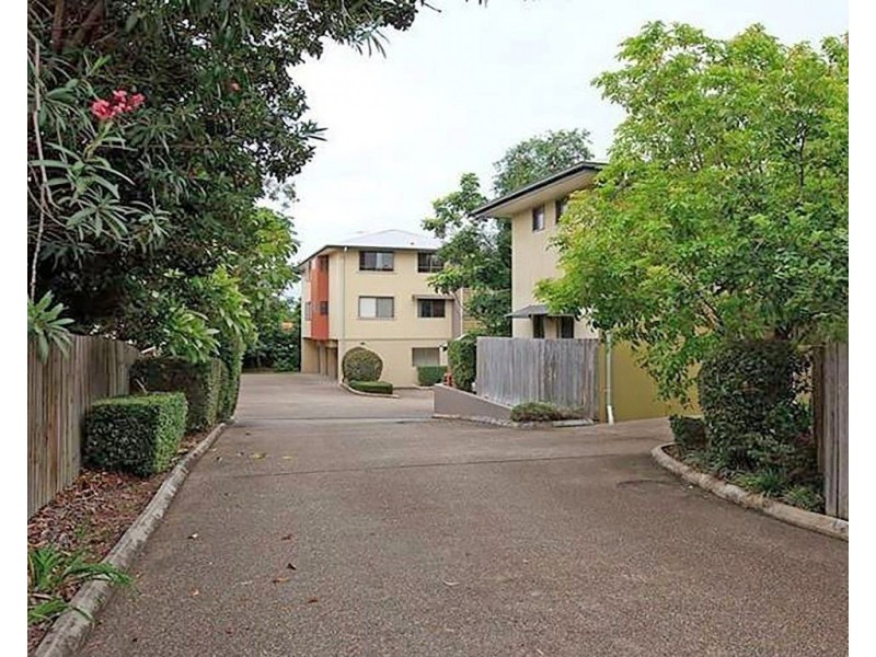 4/34 Douglas Street, Greenslopes QLD 4120