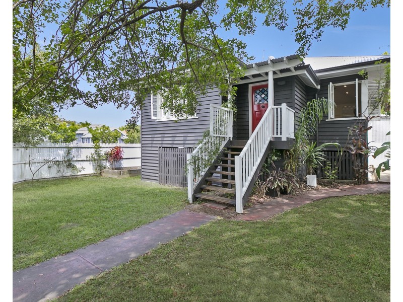 30 Beatrice Street, Hawthorne QLD 4171