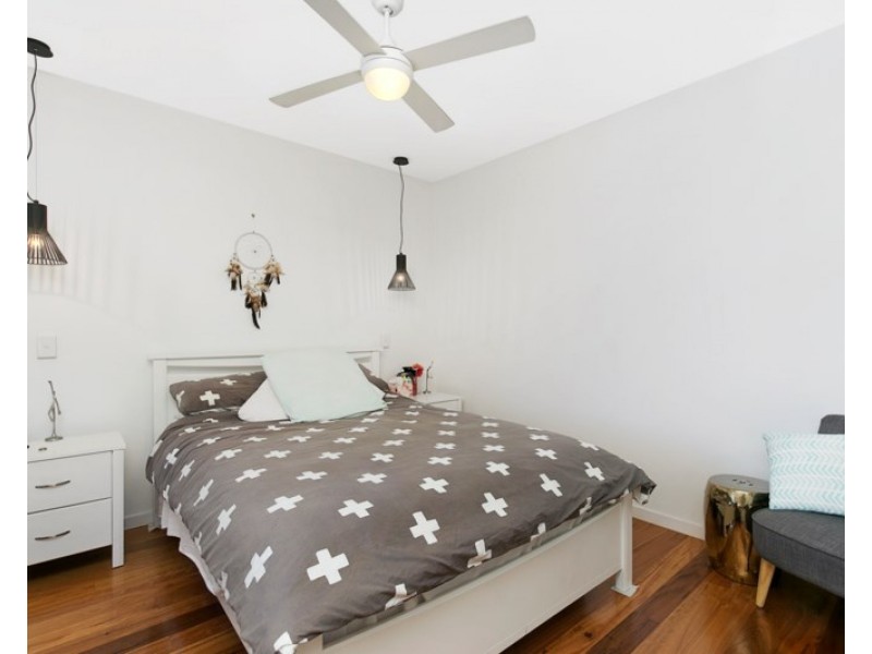4/11 Wordsworth Street, Bulimba QLD 4171