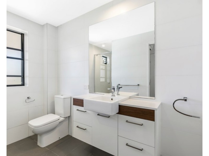 4/11 Wordsworth Street, Bulimba QLD 4171