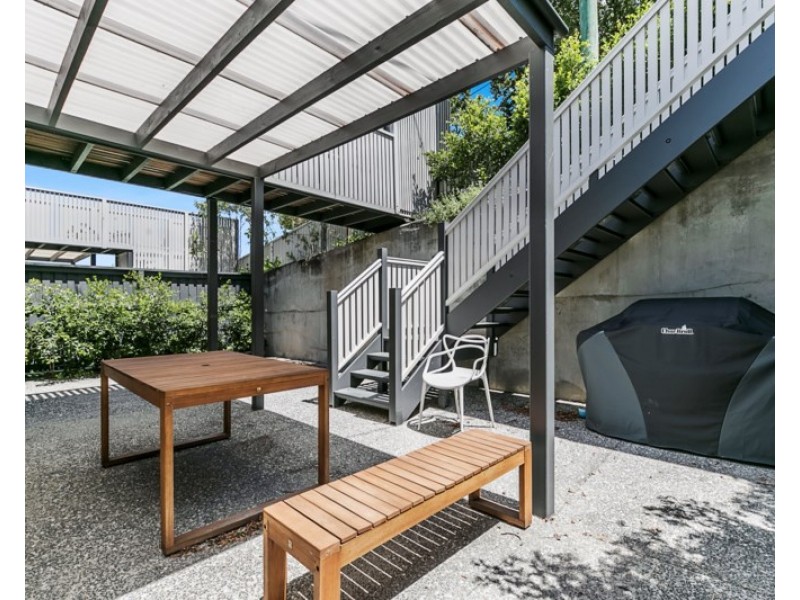 4/11 Wordsworth Street, Bulimba QLD 4171