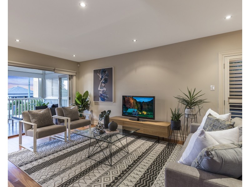 53B Thackeray Street, Norman Park QLD 4170