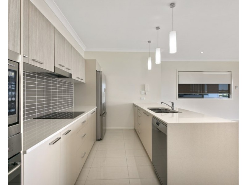 2/87 Stephens Street, Morningside QLD 4170