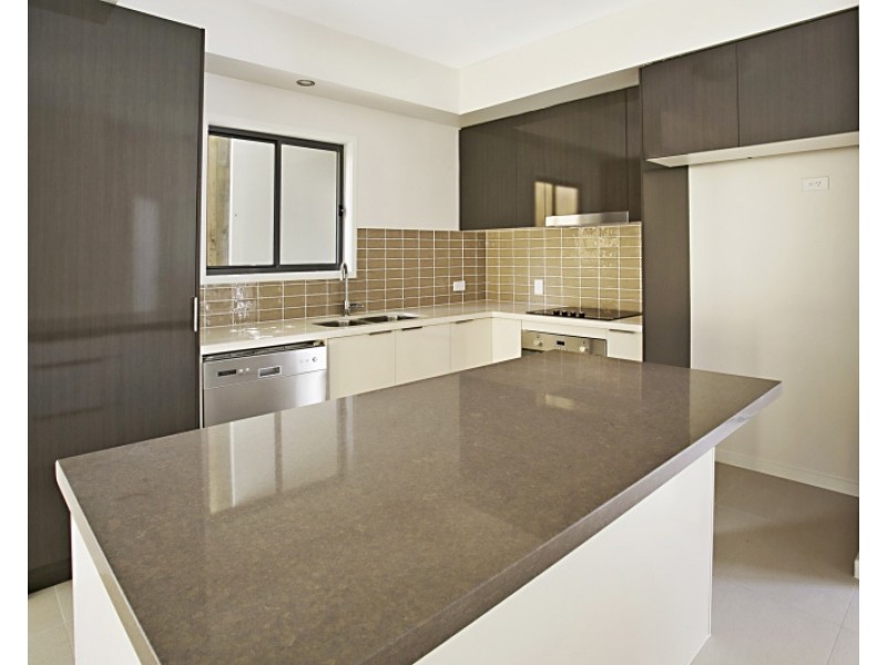 2/133 Grosvenor Street, Morningside QLD 4170