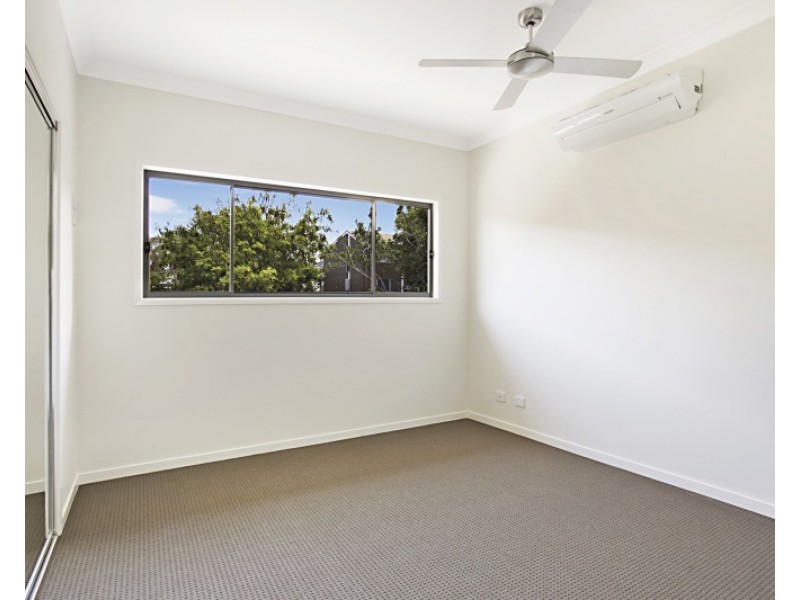 2/133 Grosvenor Street, Morningside QLD 4170