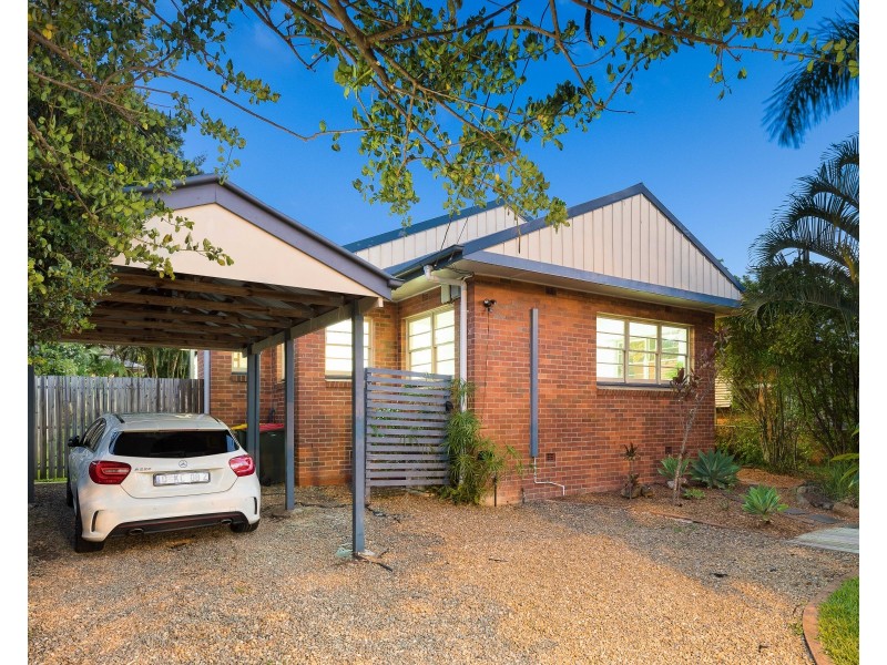 75 Junction Road, Morningside QLD 4170