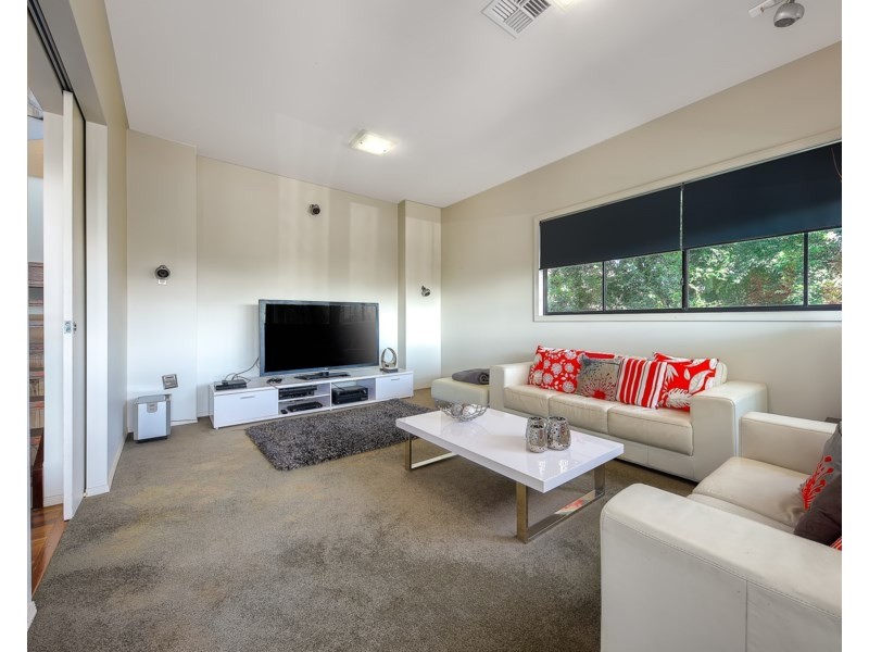 51 Darcy Road, Seven Hills QLD 4170