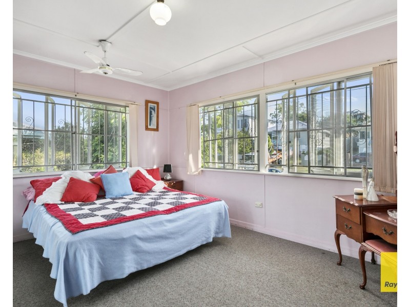 48 Melbourne Avenue, Camp Hill QLD 4152