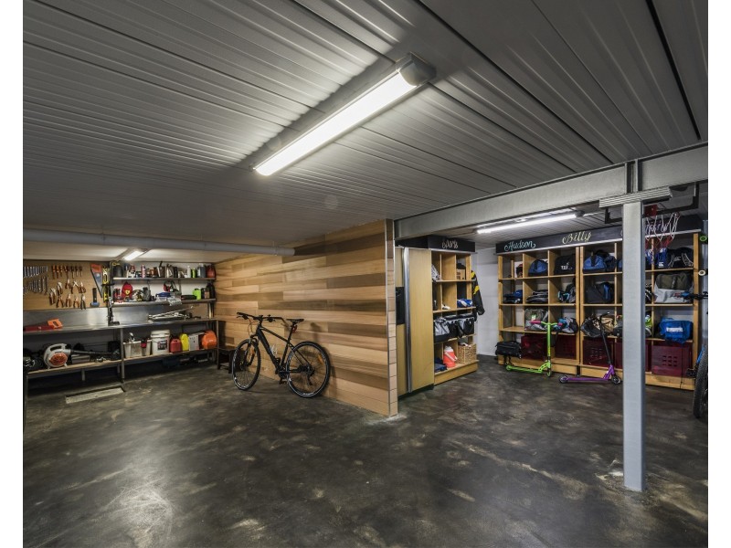 61 Gillan Street, Norman Park QLD 4170