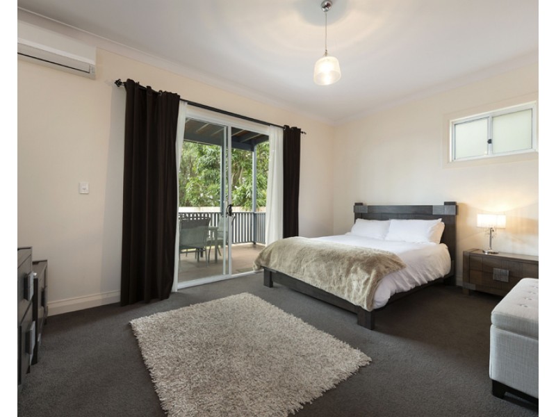 206 Hawthorne Road, Hawthorne QLD 4171