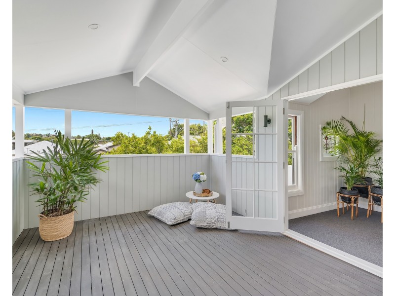 64 Woodhill Avenue, Coorparoo QLD 4151