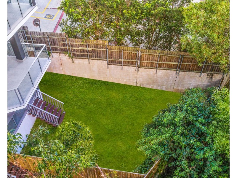 1/110 Nicholson Street, Greenslopes QLD 4120