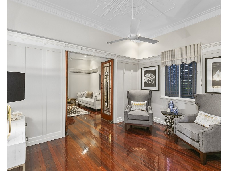 6 Lamette Street, Holland Park QLD 4121