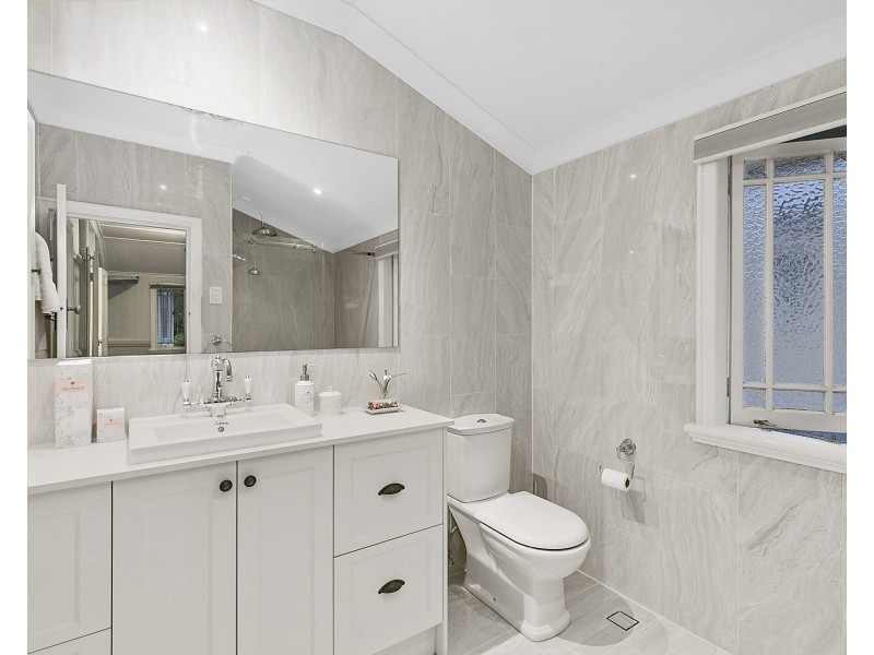 6 Lamette Street, Holland Park QLD 4121