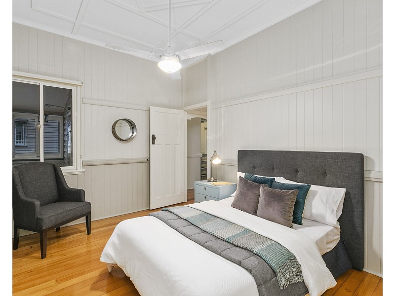 6 Lamette Street, Holland Park QLD 4121