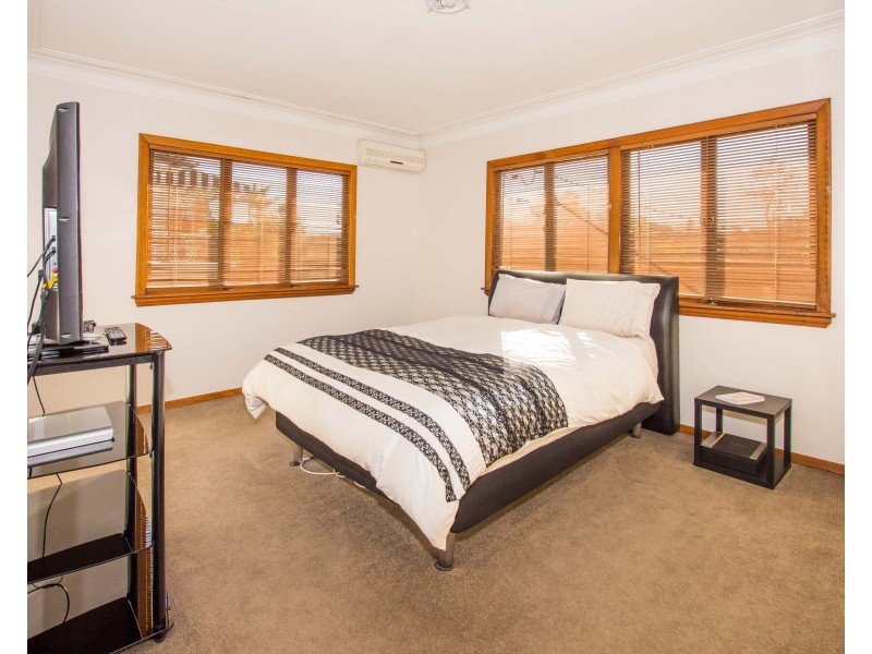 10 Sterculia Avenue, Holland Park West QLD 4121