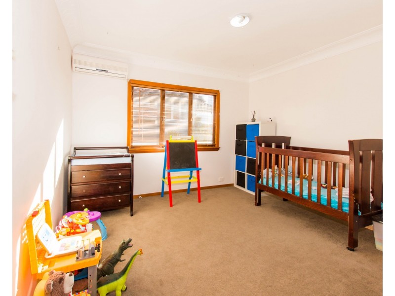 10 Sterculia Avenue, Holland Park West QLD 4121