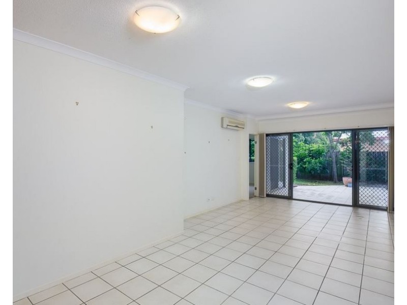 4/34 Douglas Street, Greenslopes QLD 4120